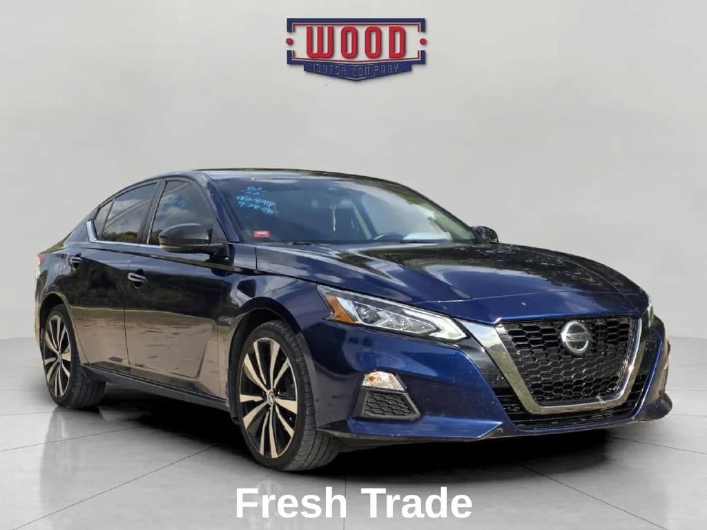 2020 Nissan Altima 2.5 SR — photo 1 of 16