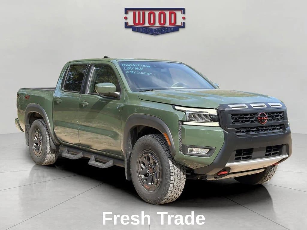 2025 Nissan Frontier PRO-4X — photo 1 of 15