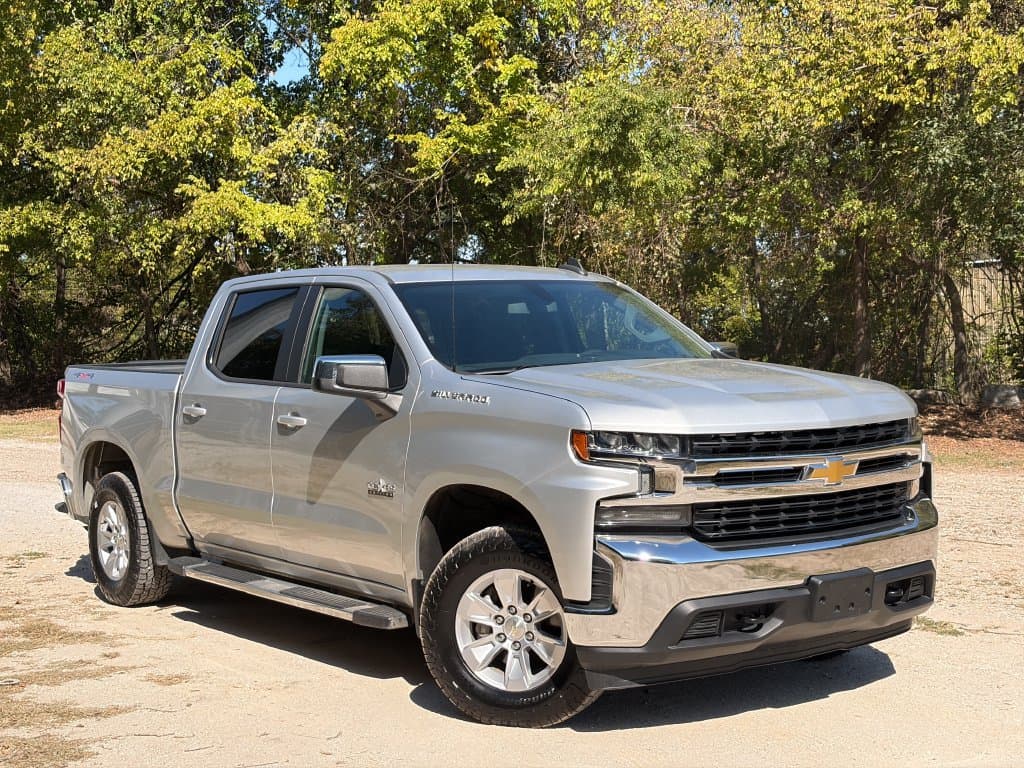 2020 Chevrolet Silverado 1500 LT — photo 1 of 26