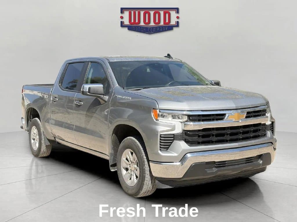 2025 Chevrolet Silverado 1500 LT — photo 1 of 15
