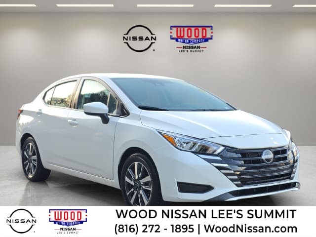 2024 Nissan Versa Base — photo 1 of 20
