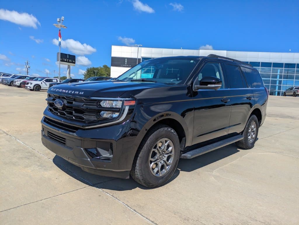 2026 Ford Expedition Active — photo 1 of 16