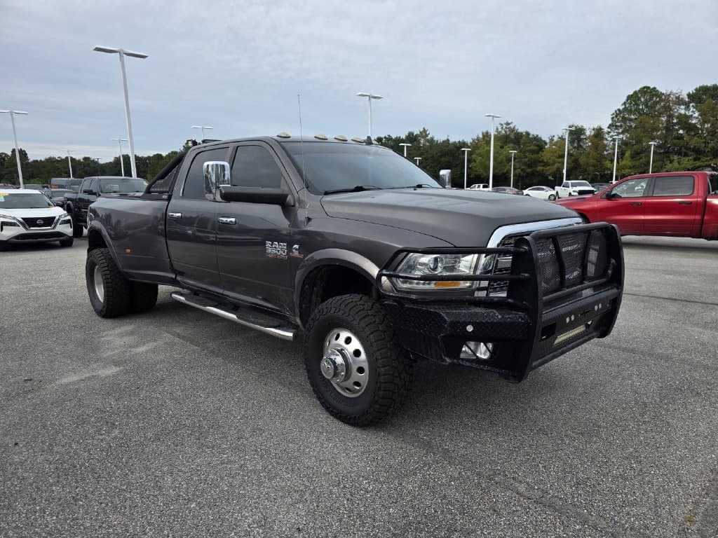 2018 RAM 3500 Laramie — photo 1 of 6