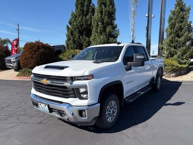 2025 Chevrolet Silverado 2500HD LT — photo 1 of 27