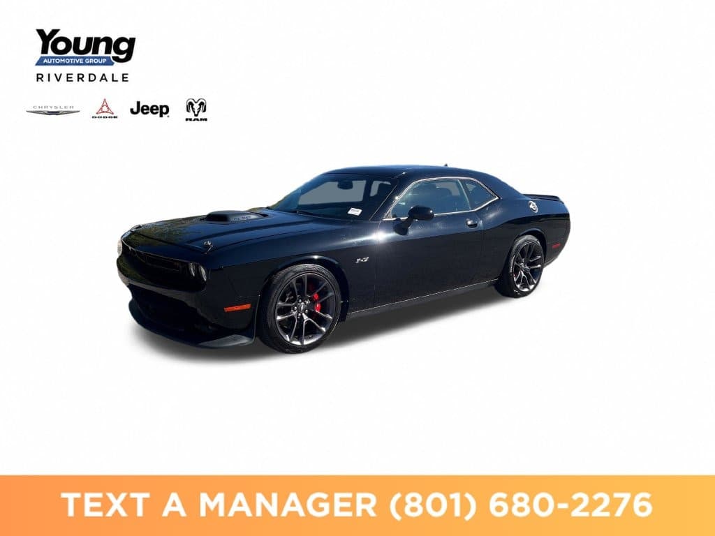 2023 Dodge Challenger R/T — photo 1 of 29