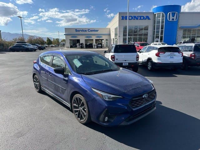 2024 Subaru Impreza Base — photo 1 of 20