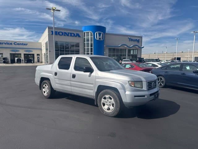2008 Honda Ridgeline RT — photo 1 of 21