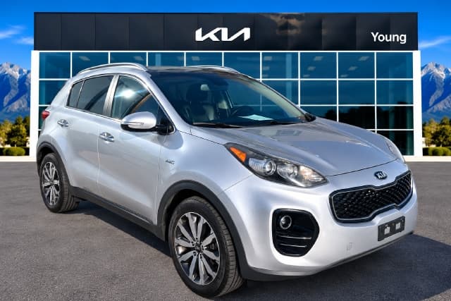 2017 Kia Sportage EX — photo 1 of 29