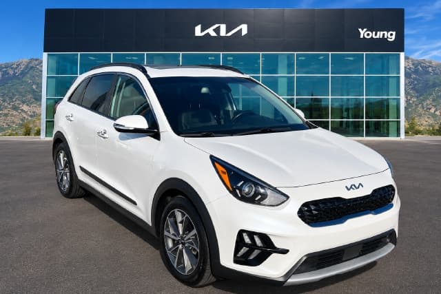 2022 Kia Niro Base — photo 1 of 27