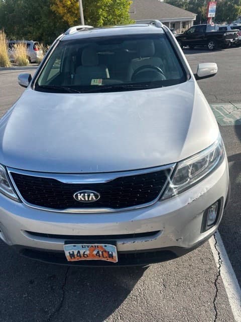 2014 Kia Sorento LX — photo 1 of 22