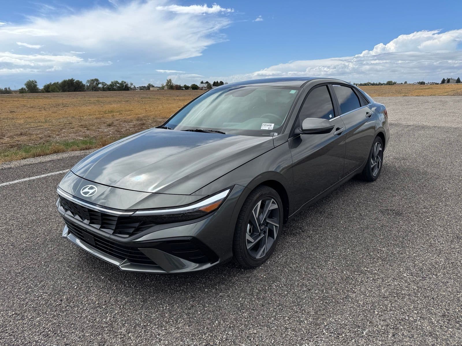 2026 Hyundai Elantra Hybrid Limited — photo 1 of 15