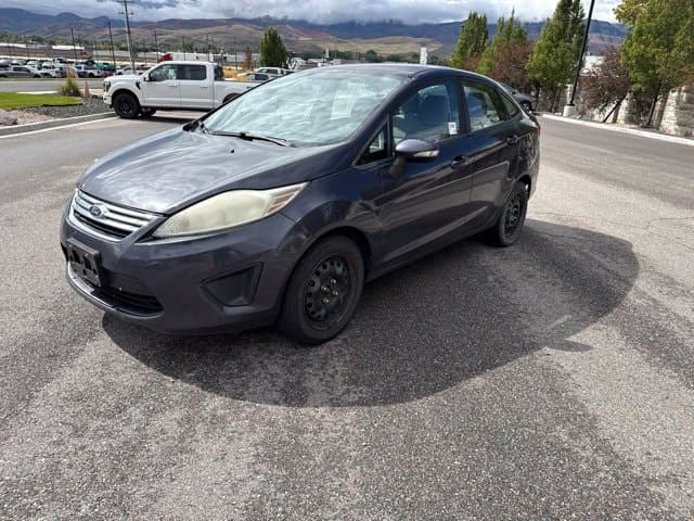 2013 Ford Fiesta SE — photo 1 of 20