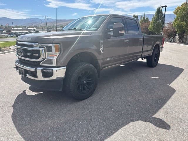 2022 Ford Super Duty F-350 SRW LARIAT — photo 1 of 35