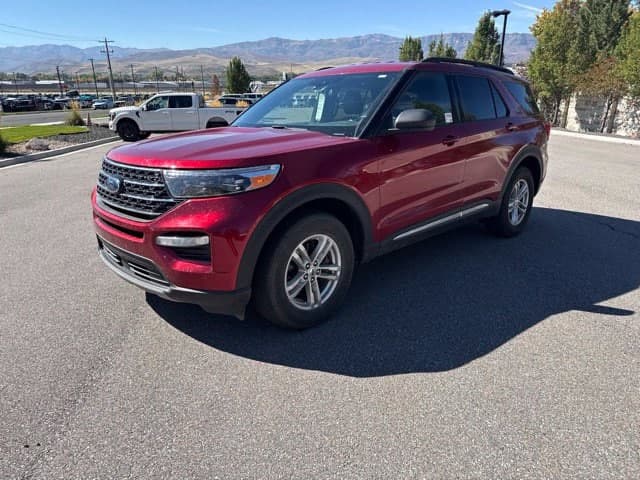 2020 Ford Explorer XLT — photo 1 of 28