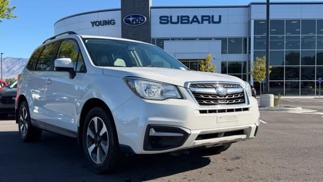 2017 Subaru Forester Base — photo 1 of 19