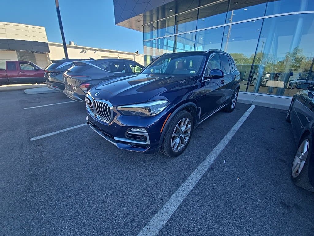 2019 BMW X5 xDrive40i — photo 1 of 16