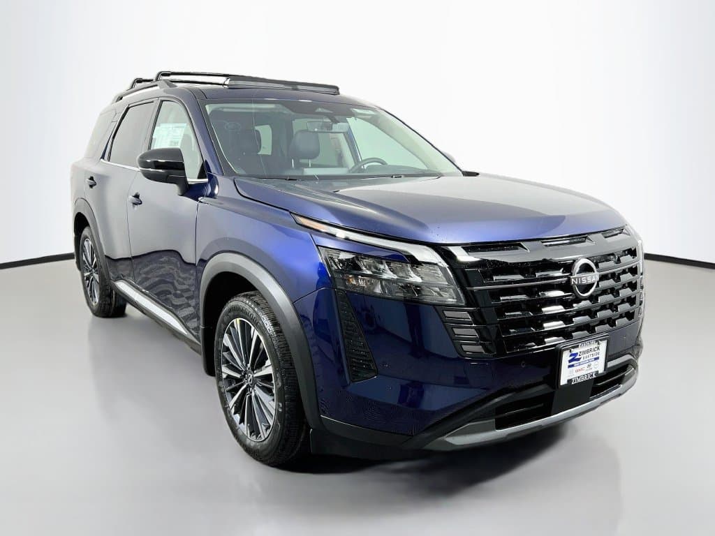 2026 Nissan Pathfinder Platinum — photo 1 of 26