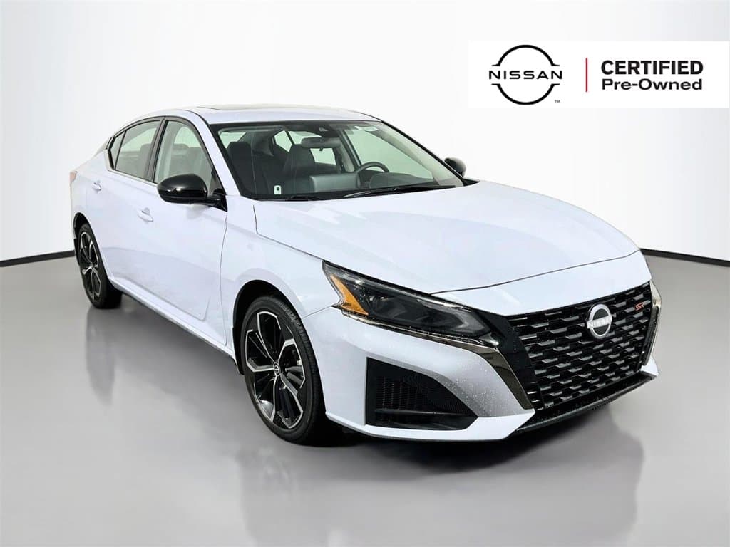 2025 Nissan Altima SR — photo 1 of 26