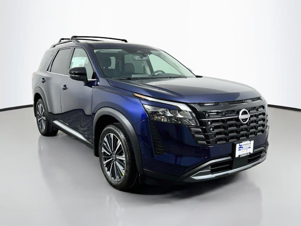 2026 Nissan Pathfinder Platinum — photo 1 of 26