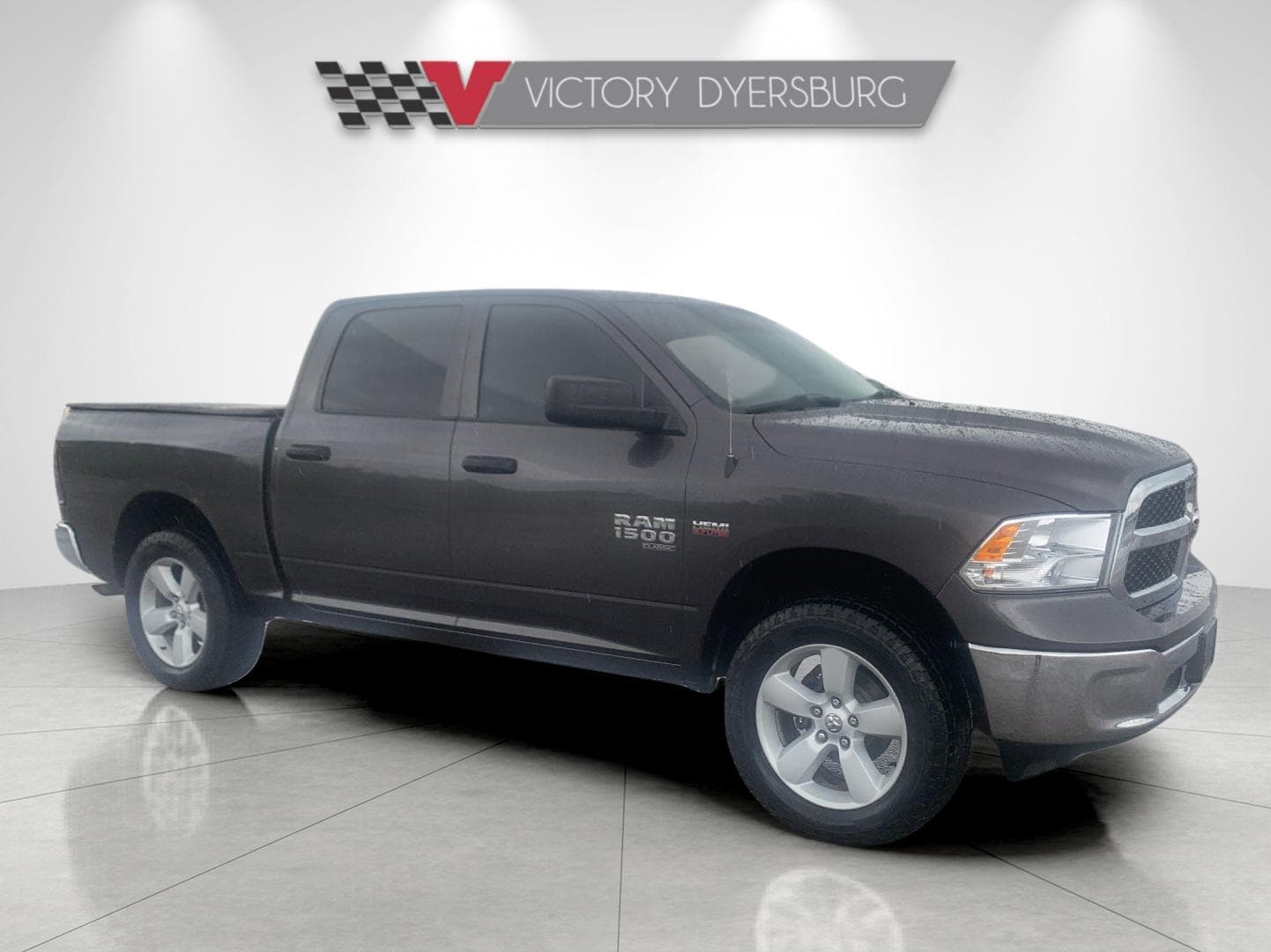 2023 RAM 1500 Classic SLT — photo 1 of 35