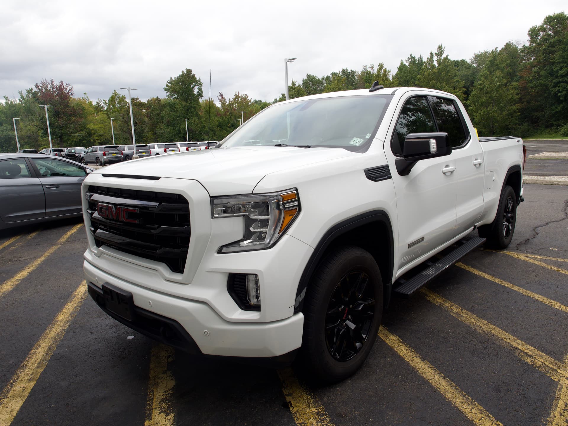 2022 GMC Sierra 1500 Limited Elevation — photo 1 of 2