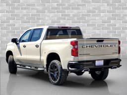 Extra Photo