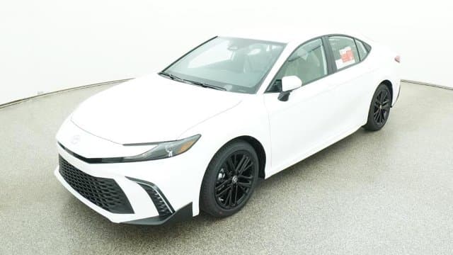 2026 Toyota Camry SE — photo 1 of 52