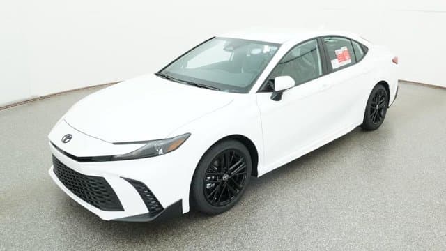 2026 Toyota Camry SE — photo 1 of 32