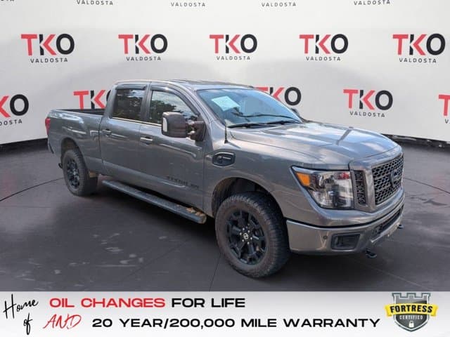 2019 Nissan Titan XD SV — photo 1 of 5
