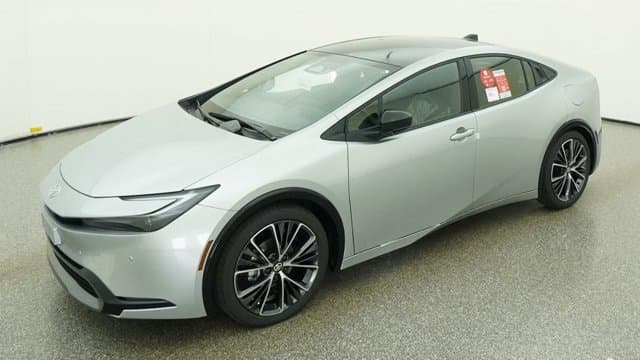 2027 Toyota Prius Limited — photo 1 of 32
