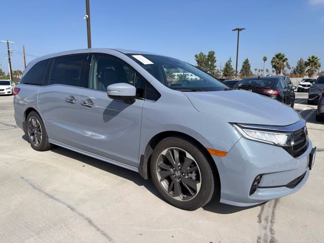 2024 Honda Odyssey Elite — photo 1 of 3