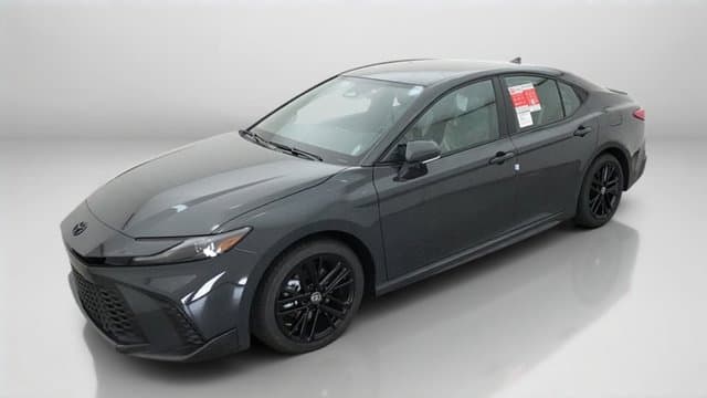2026 Toyota Camry SE — photo 1 of 16