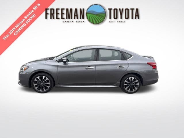 2019 Nissan Sentra SR — photo 1 of 8