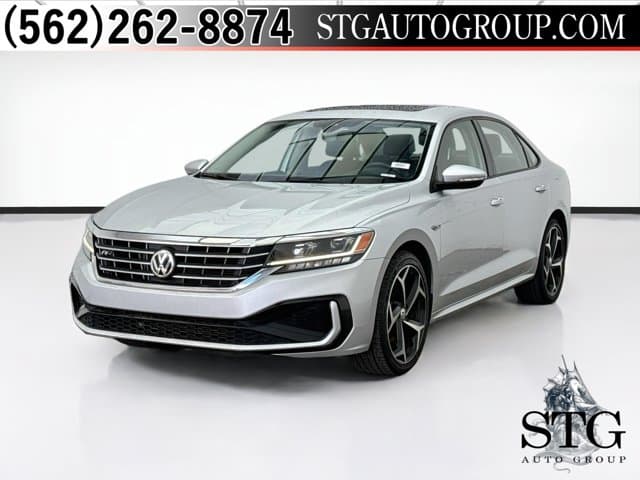 2020 Volkswagen Passat 2.0T R-Line — photo 1 of 21
