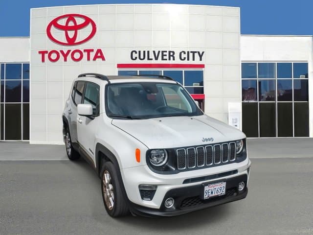 2021 Jeep Renegade Latitude — photo 1 of 18