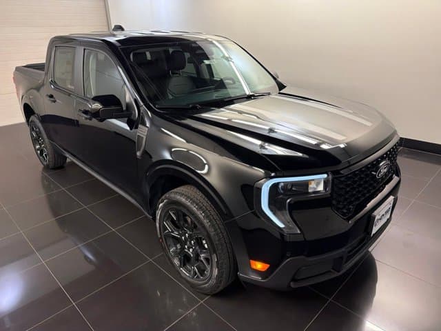 2026 Ford Maverick LARIAT — photo 1 of 38