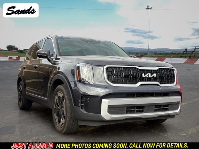 2025 Kia Telluride EX — photo 1 of 14