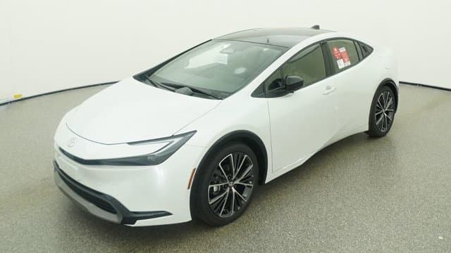 2027 Toyota Prius XLE — photo 1 of 32