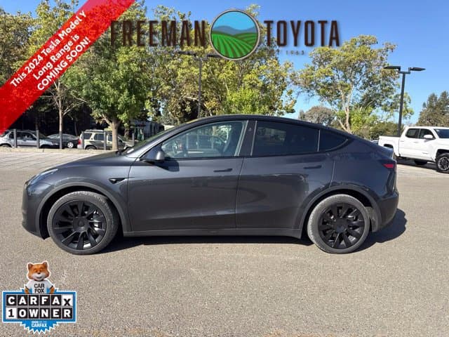 2024 Tesla Model Y Long Range — photo 1 of 7