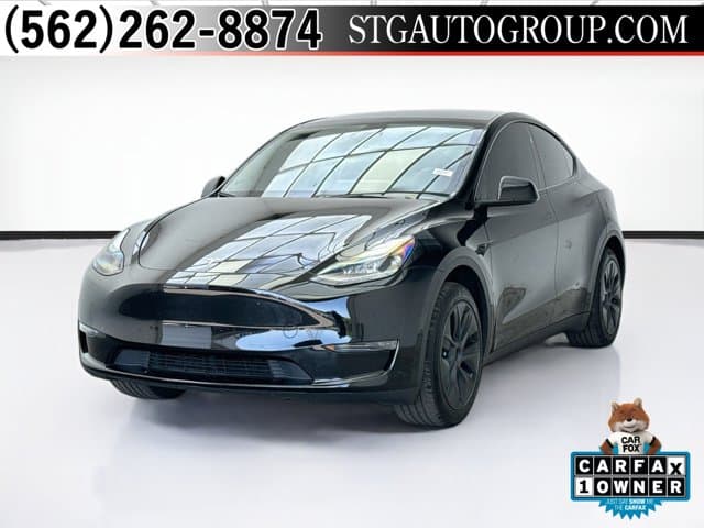 2024 Tesla Model Y Base — photo 1 of 20