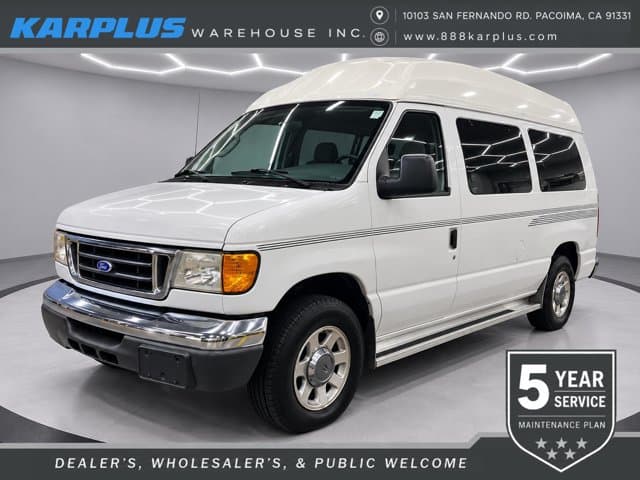 2004 Ford Econoline Cargo Van Recreational — photo 1 of 3