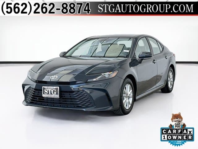 2025 Toyota Camry LE — photo 1 of 20