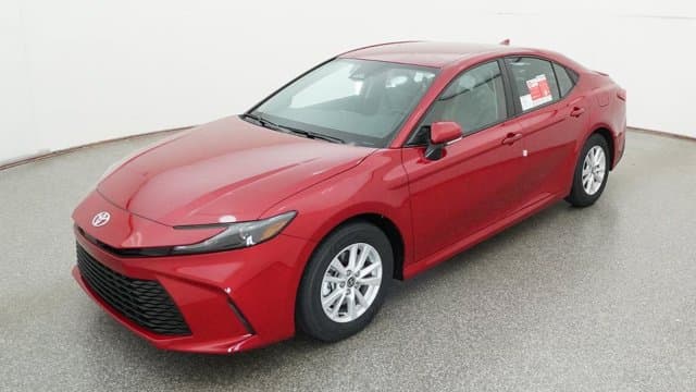 2026 Toyota Camry LE — photo 1 of 32
