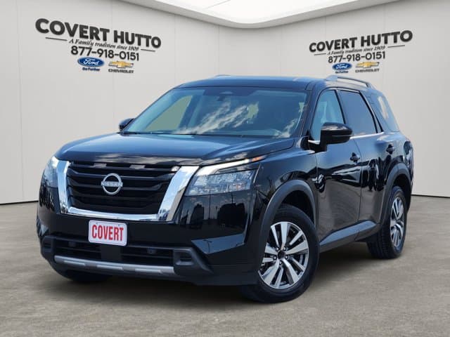 2025 Nissan Pathfinder SL — photo 1 of 33