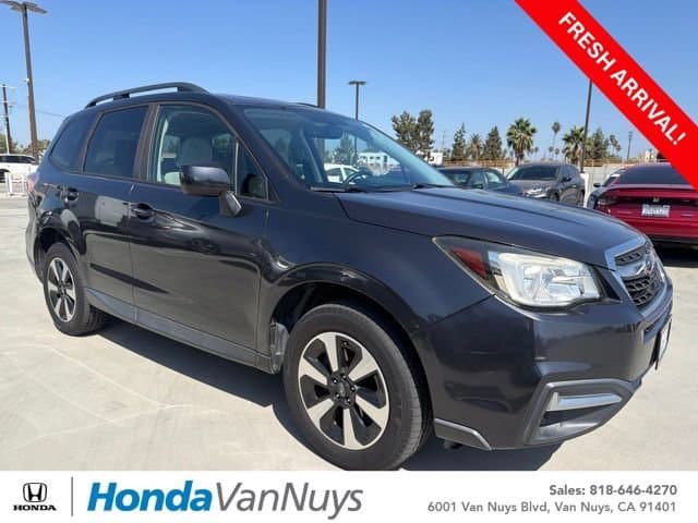 2017 Subaru Forester Premium — photo 1 of 9