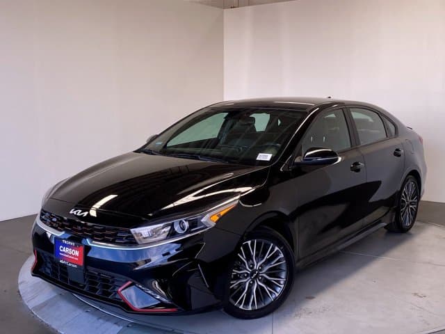 2023 Kia Forte GT-Line — photo 1 of 33