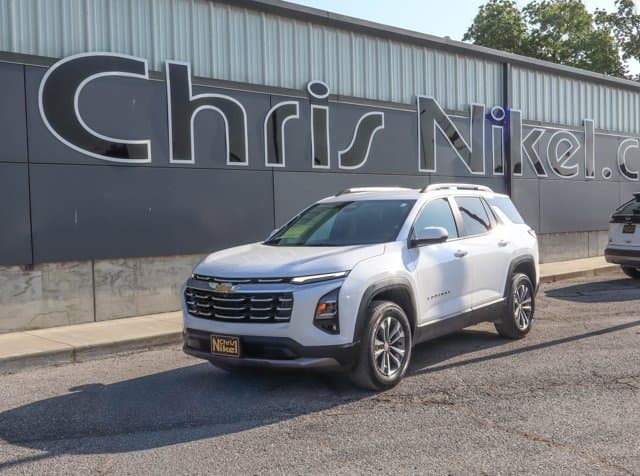 2025 Chevrolet Equinox FWD LT — photo 1 of 26
