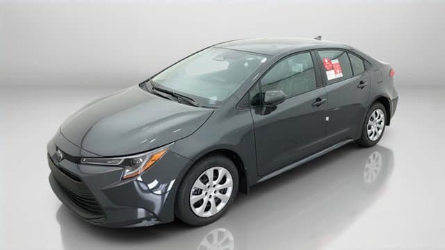 2027 Toyota Corolla LE — photo 1 of 16