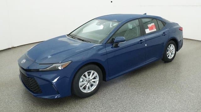 2026 Toyota Camry LE — photo 1 of 52