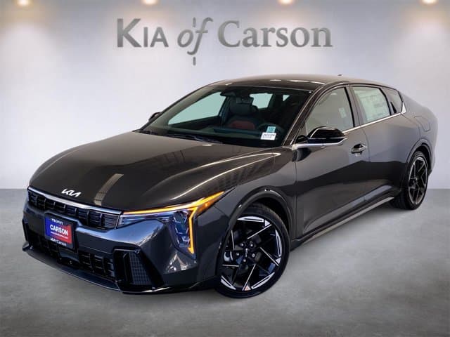 2026 Kia K4 GT-Line — photo 1 of 34